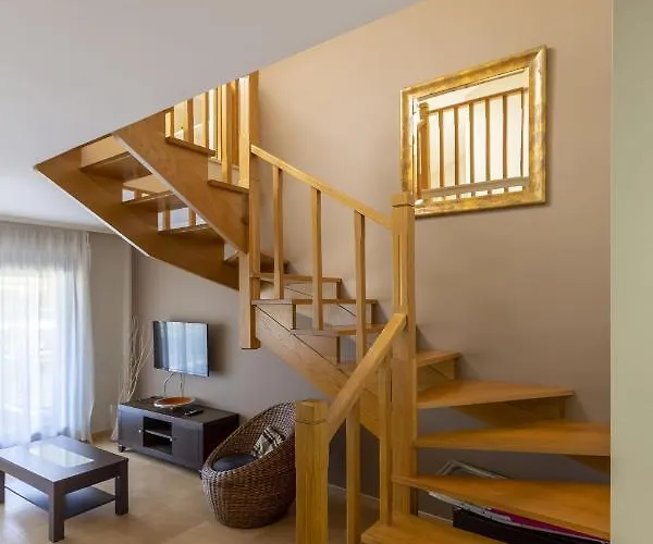 Apartment Duplex En Residencial Vichona En *